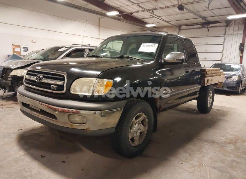 Photo 2 of 2000 Toyota Tundra SR5 V8 (VIN 5TBRT341XYS066351)
