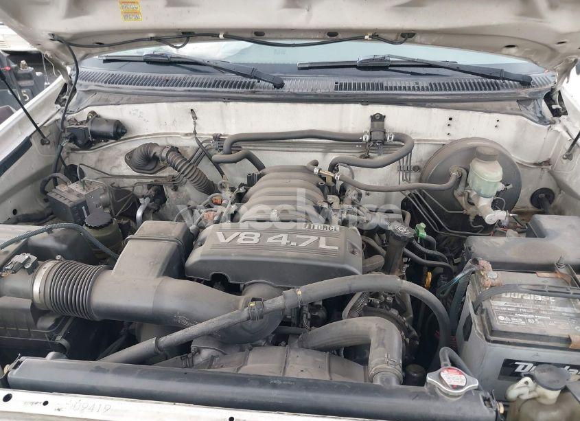 Photo 10 of 2005 Toyota Tundra LTD V8 (VIN 5TBRT38105S456607)