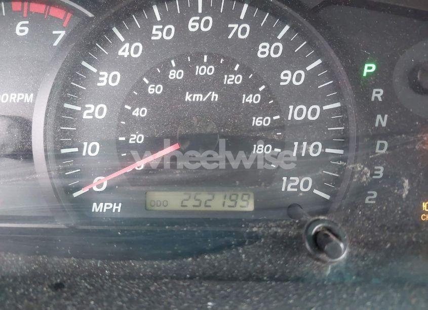 Photo 16 of 2005 Toyota Tundra LTD V8 (VIN 5TBRT38105S456607)