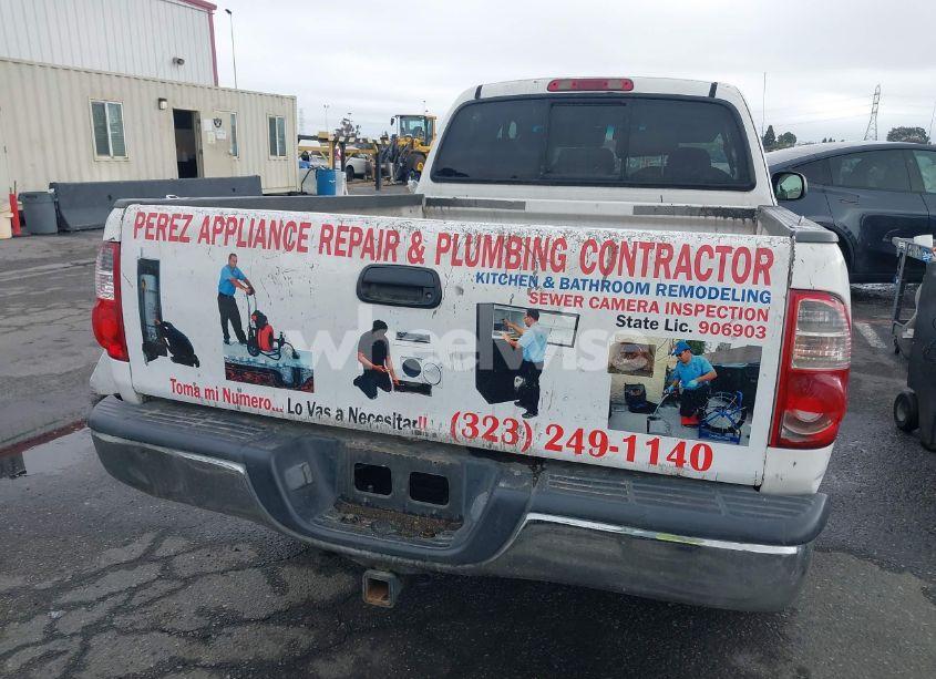 Photo 17 of 2005 Toyota Tundra LTD V8 (VIN 5TBRT38105S456607)