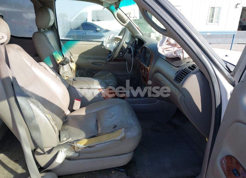 Photo 5 of 2005 Toyota Tundra LTD V8 (VIN 5TBRT38105S456607)