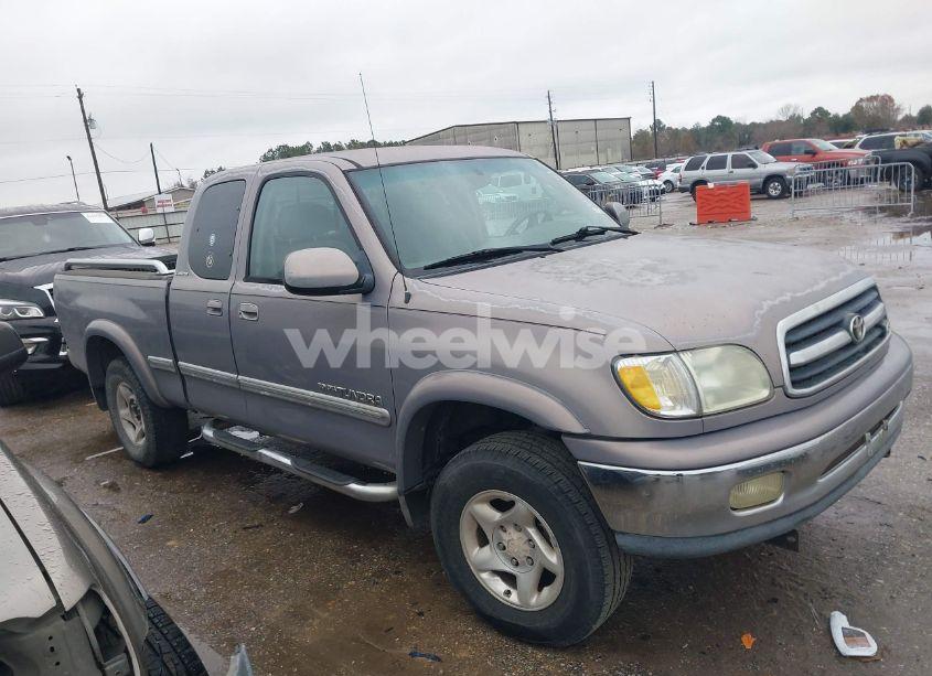 2001 Toyota Tundra LTD V8 (VIN 5TBRT38121S210555) main photo