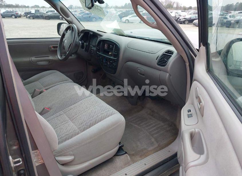 Photo 5 of 2005 Toyota Tundra LTD V8 (VIN 5TBRT38135S457430)