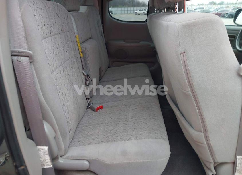 Photo 8 of 2005 Toyota Tundra LTD V8 (VIN 5TBRT38135S457430)