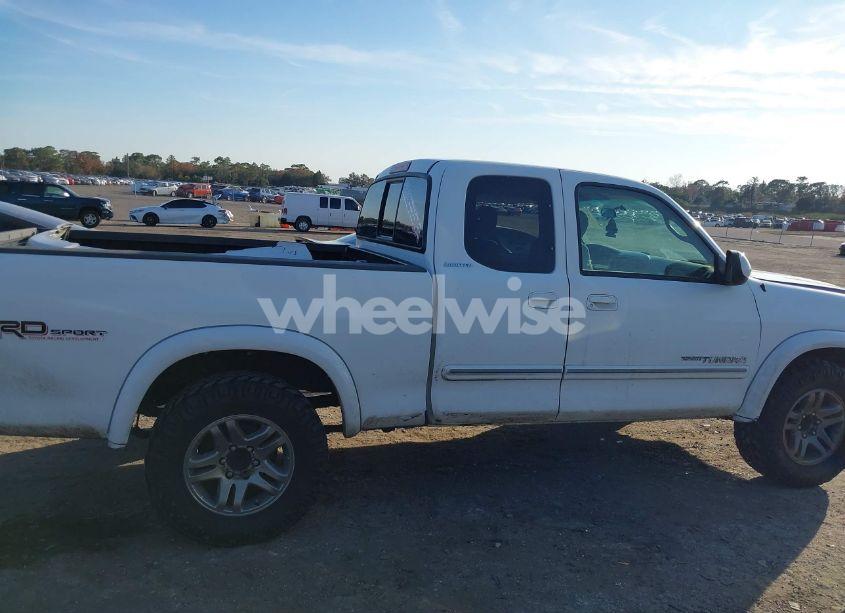 Photo 13 of 2005 Toyota Tundra LTD V8 (VIN 5TBRT38135S471196)