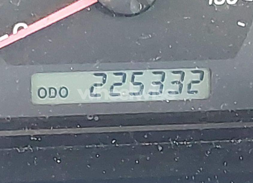 Photo 15 of 2005 Toyota Tundra LTD V8 (VIN 5TBRT38135S471196)