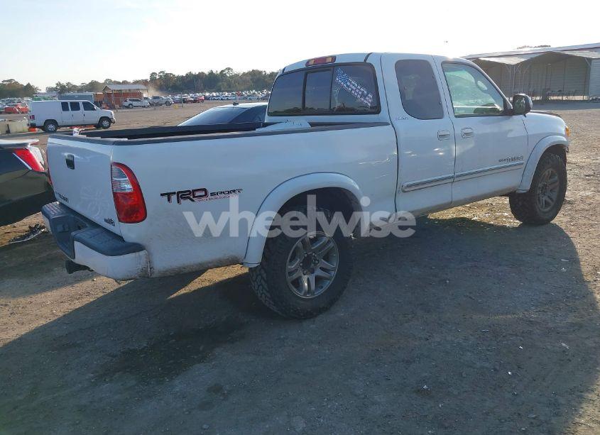 Photo 4 of 2005 Toyota Tundra LTD V8 (VIN 5TBRT38135S471196)