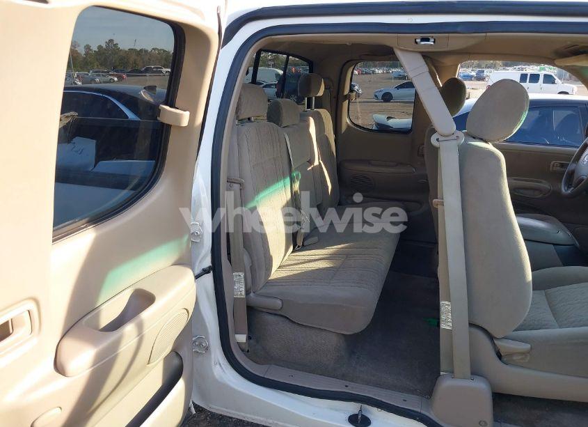 Photo 8 of 2005 Toyota Tundra LTD V8 (VIN 5TBRT38135S471196)