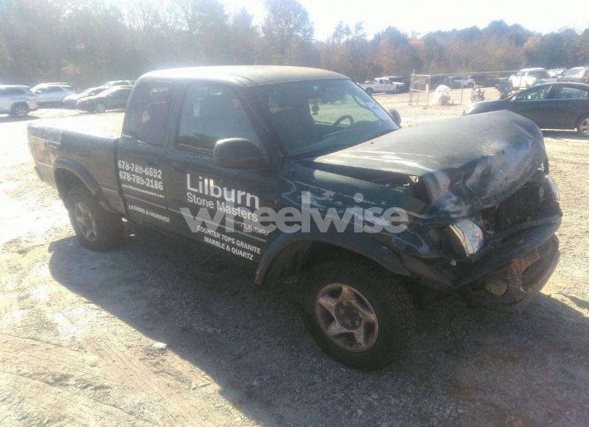 2001 Toyota Tundra LTD V8 (VIN 5TBRT38141S127564) main photo