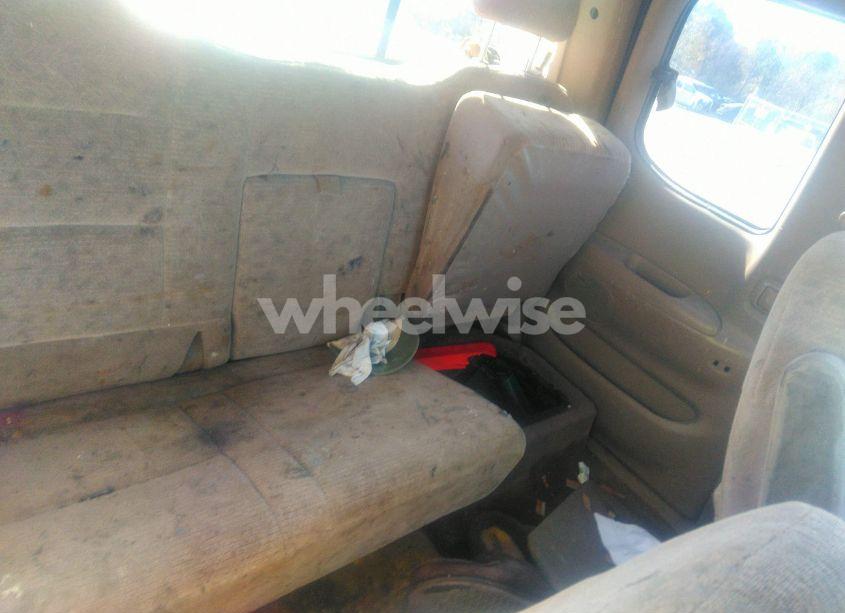 Photo 8 of 2001 Toyota Tundra LTD V8 (VIN 5TBRT38141S127564)