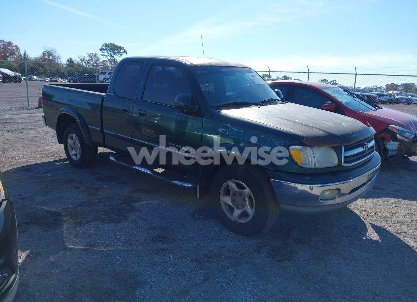 2001 Toyota Tundra LTD V8 (VIN 5TBRT38151S135074) main photo