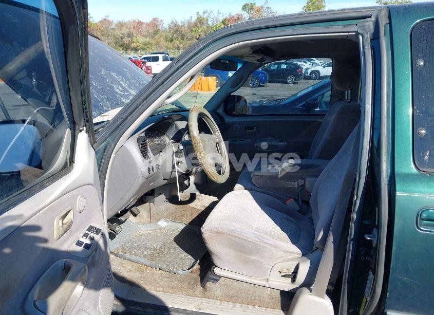 Photo 5 of 2001 Toyota Tundra LTD V8 (VIN 5TBRT38151S135074)