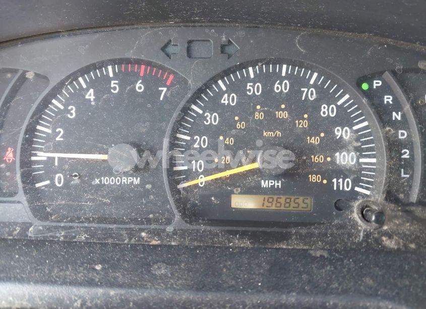 Photo 7 of 2001 Toyota Tundra LTD V8 (VIN 5TBRT38151S135074)