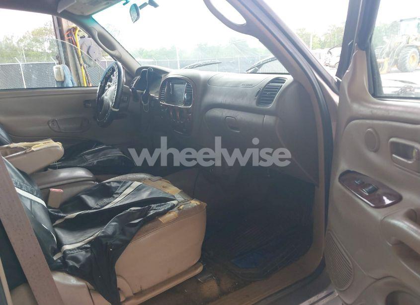 Photo 5 of 2002 Toyota Tundra LTD V8 (VIN 5TBRT38172S234139)