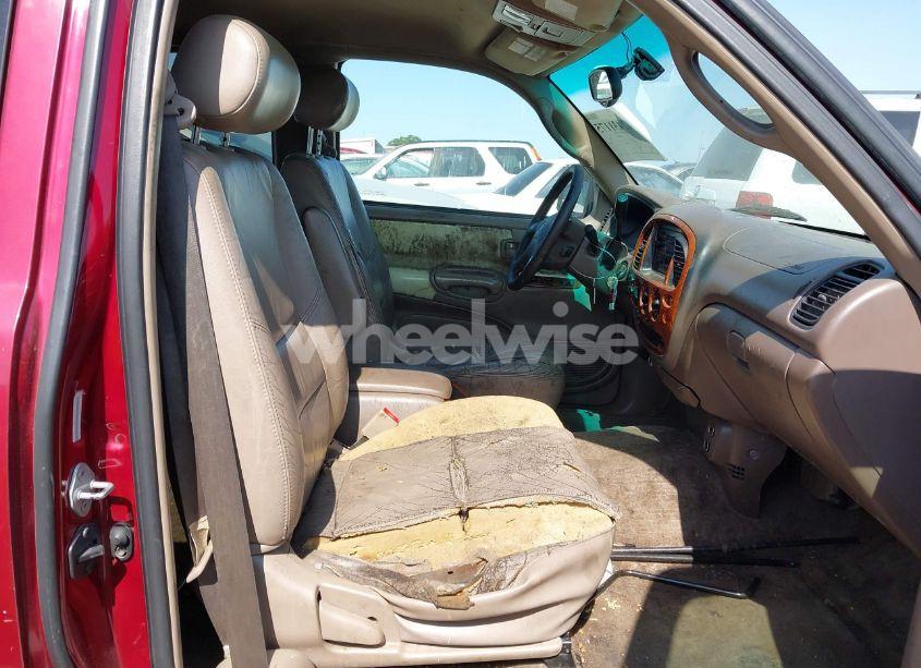 Photo 5 of 2002 Toyota Tundra LTD V8 (VIN 5TBRT381X2S314762)