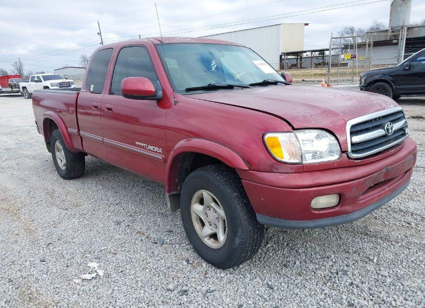 2000 Toyota Tundra LTD V8 (VIN 5TBRT381XYS098520) main photo