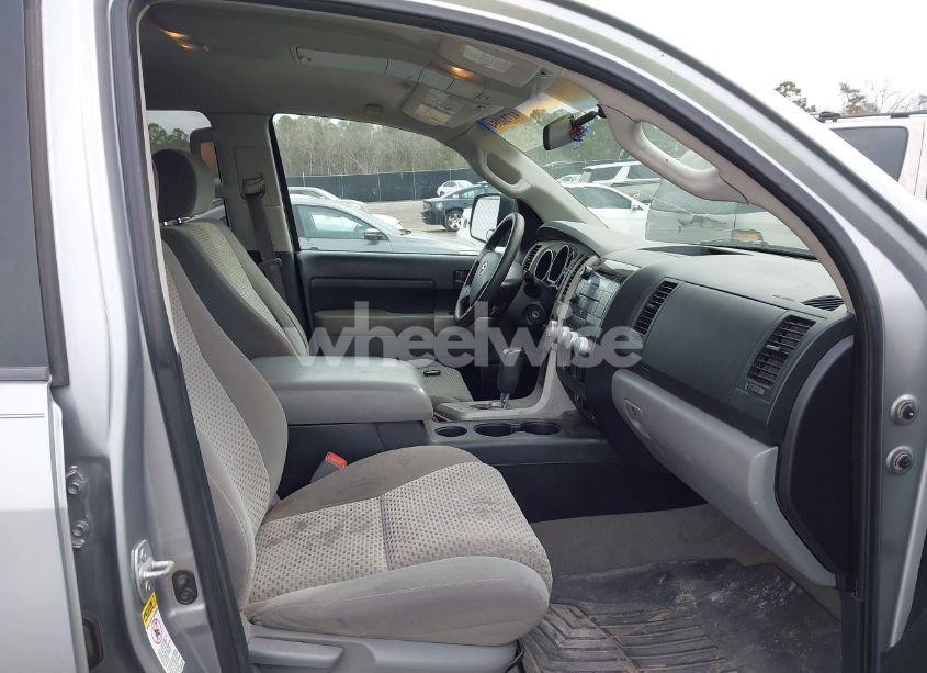 Photo 5 of 2007 Toyota Tundra SR5 4.7L V8 (VIN 5TBRT54117S456961)