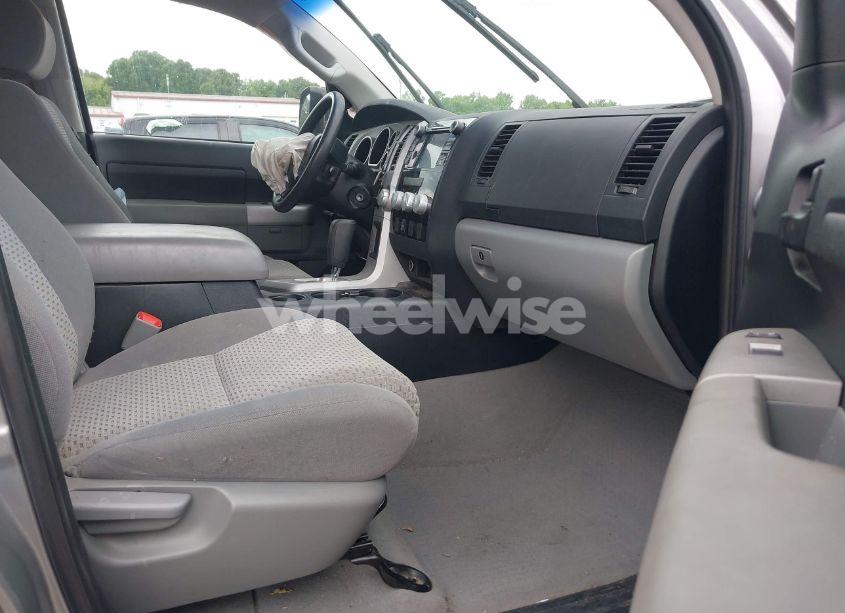 Photo 5 of 2008 Toyota Tundra SR5 4.7L V8 (VIN 5TBRT54138S457854)