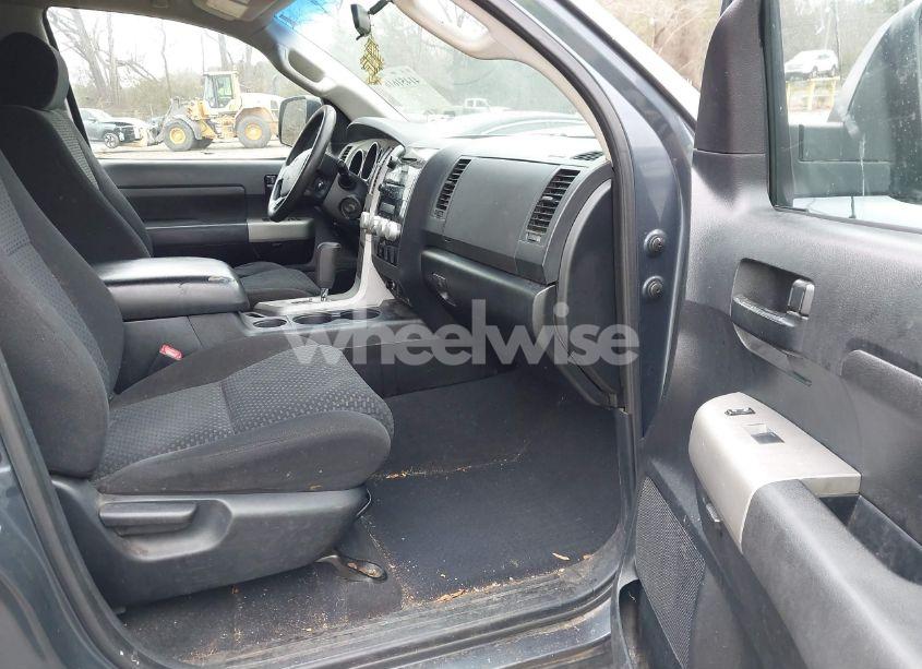 Photo 5 of 2008 Toyota Tundra SR5 4.7L V8 (VIN 5TBRT54158S457869)