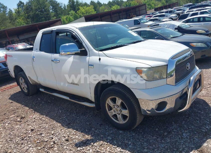 2007 Toyota Tundra SR5 4.7L V8 (VIN 5TBRT54167S453554) main photo