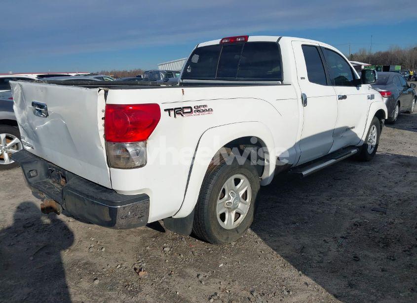 Photo 4 of 2007 Toyota Tundra SR5 4.7L V8 (VIN 5TBRT54177S452901)