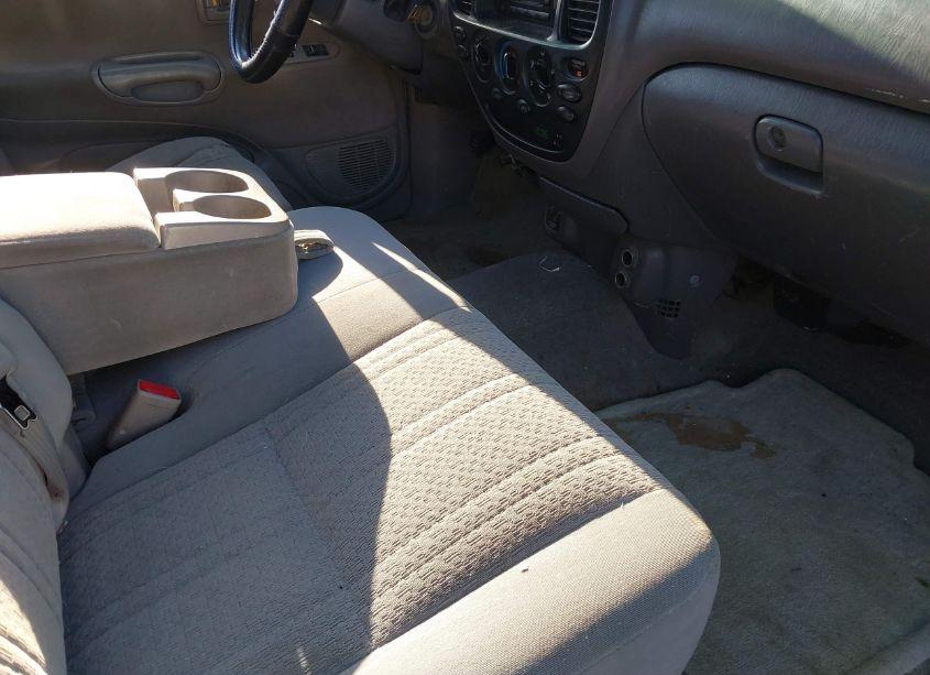 Photo 5 of 2005 Toyota Tundra SR5 (VIN 5TBRU34125S452397)