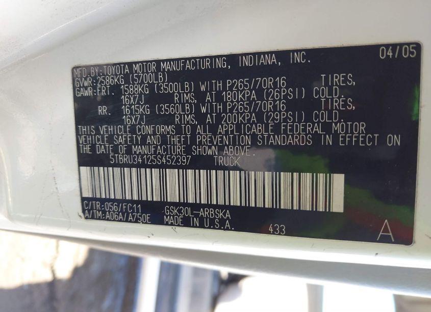 Photo 9 of 2005 Toyota Tundra SR5 (VIN 5TBRU34125S452397)