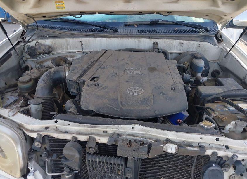 Photo 10 of 2006 Toyota Tundra SR5 (VIN 5TBRU34146S481952)