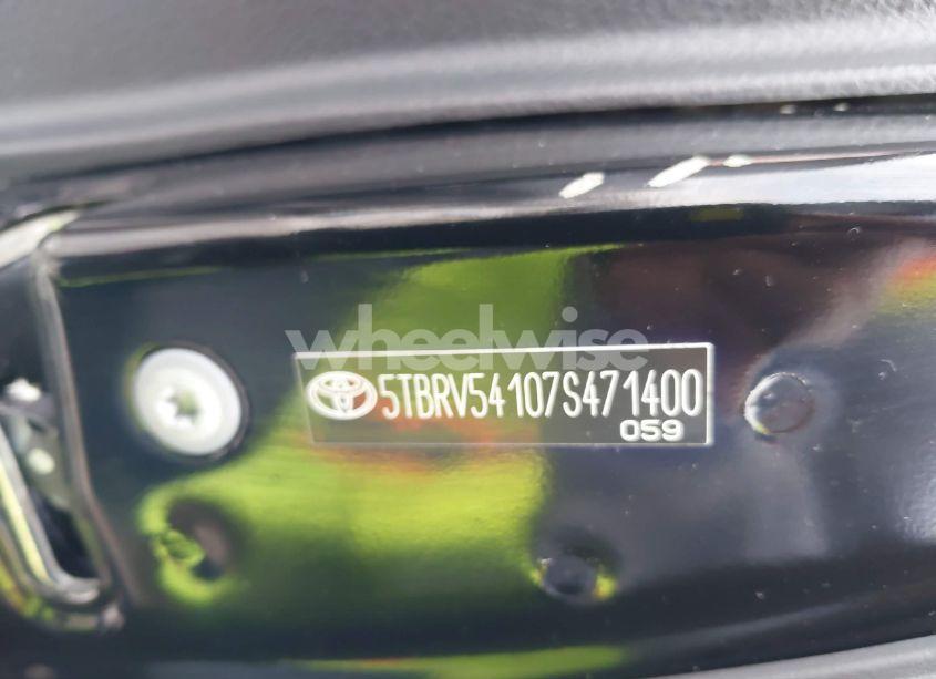 Photo 9 of 2007 Toyota Tundra SR5 V8 (VIN 5TBRV54107S471400)