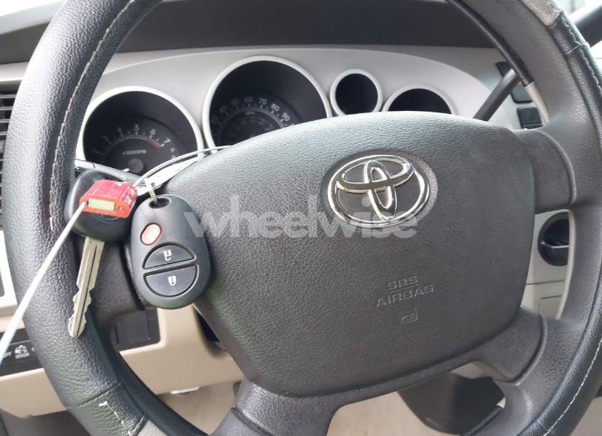 Photo 11 of 2007 Toyota Tundra SR5 V8 (VIN 5TBRV54107S472417)