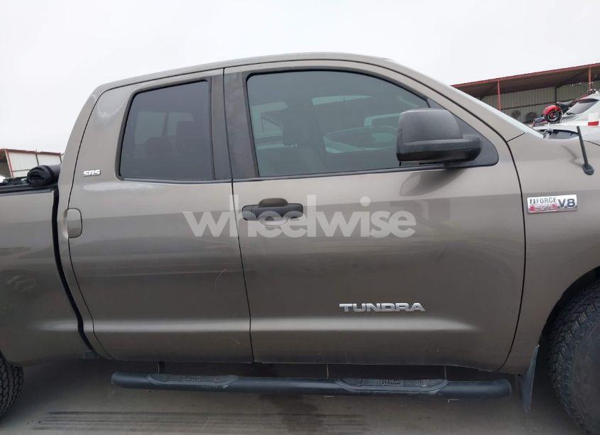 Photo 13 of 2007 Toyota Tundra SR5 V8 (VIN 5TBRV54107S472417)