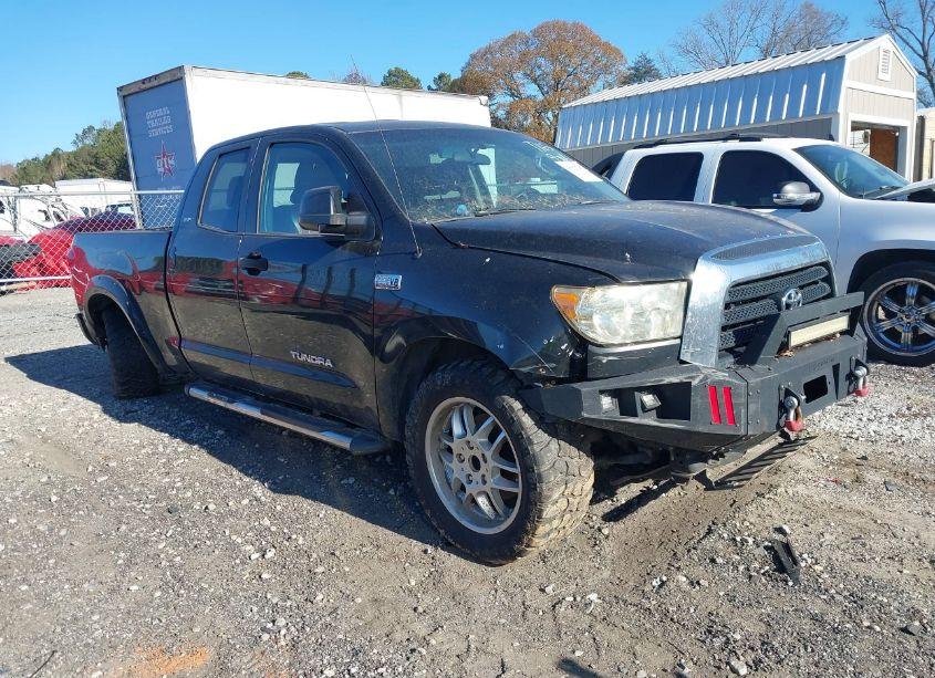 2008 Toyota Tundra SR5 5.7L V8 (VIN 5TBRV54128S477765) main photo