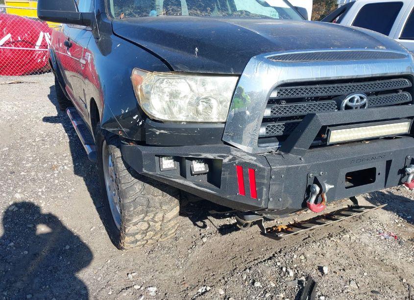 Photo 17 of 2008 Toyota Tundra SR5 5.7L V8 (VIN 5TBRV54128S477765)