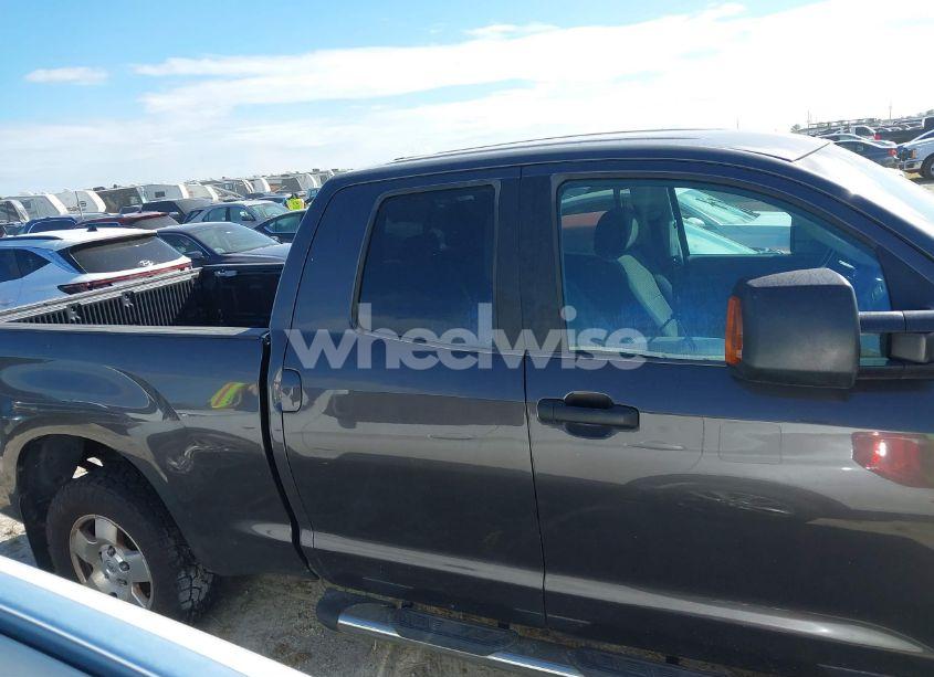 Photo 13 of 2007 Toyota Tundra SR5 V8 (VIN 5TBRV54137S469124)