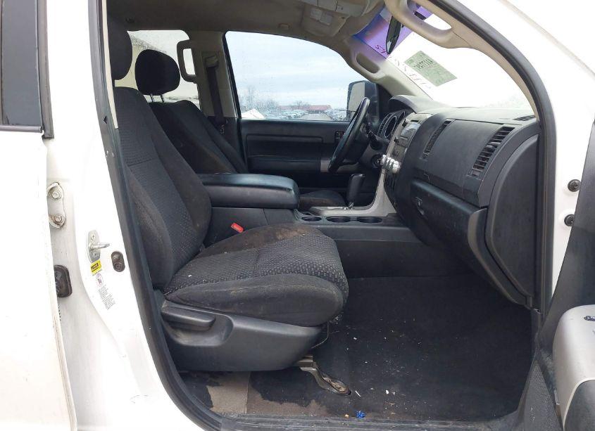 Photo 5 of 2007 Toyota Tundra SR5 V8 (VIN 5TBRV54157S472459)