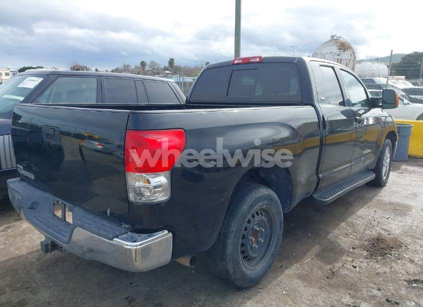 Photo 4 of 2007 Toyota Tundra SR5 V8 (VIN 5TBRV541X7S450201)