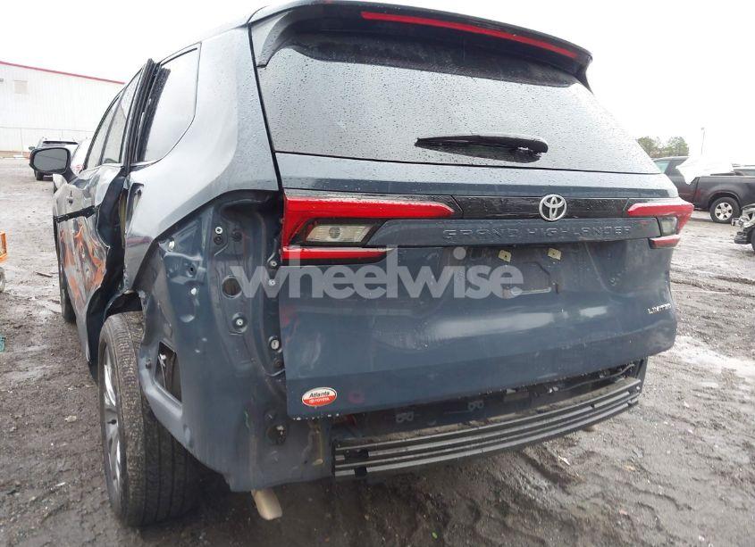 Photo 21 of 2024 Toyota Grand HIGHLANDER LIMITED (VIN 5TDAAAA50RS001385)