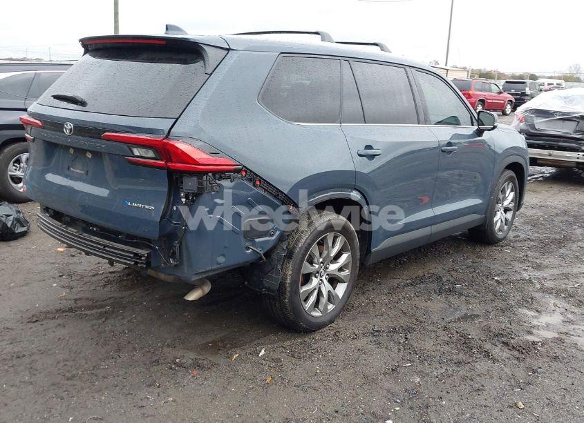 Photo 4 of 2024 Toyota Grand HIGHLANDER LIMITED (VIN 5TDAAAA50RS001385)