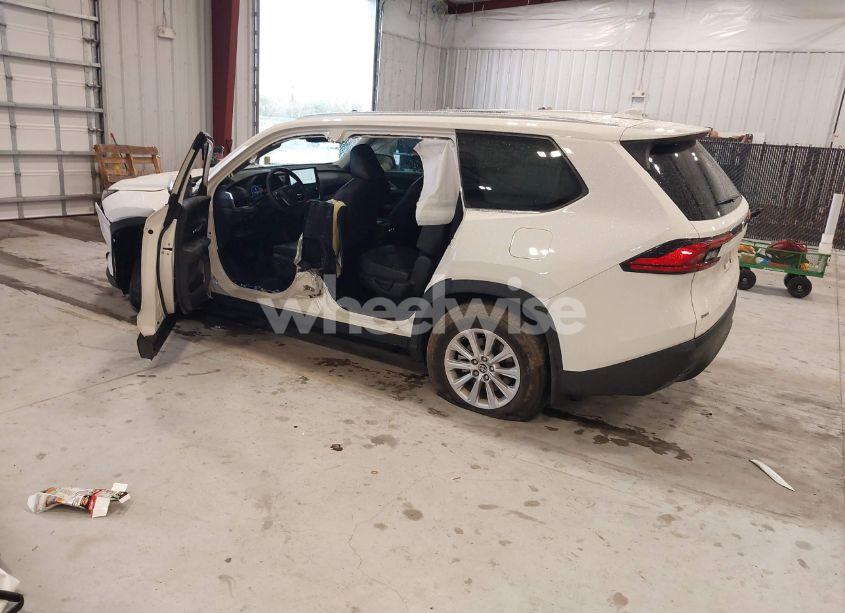 Photo 3 of 2024 Toyota Grand HIGHLANDER XLE (VIN 5TDAAAA50RS014380)