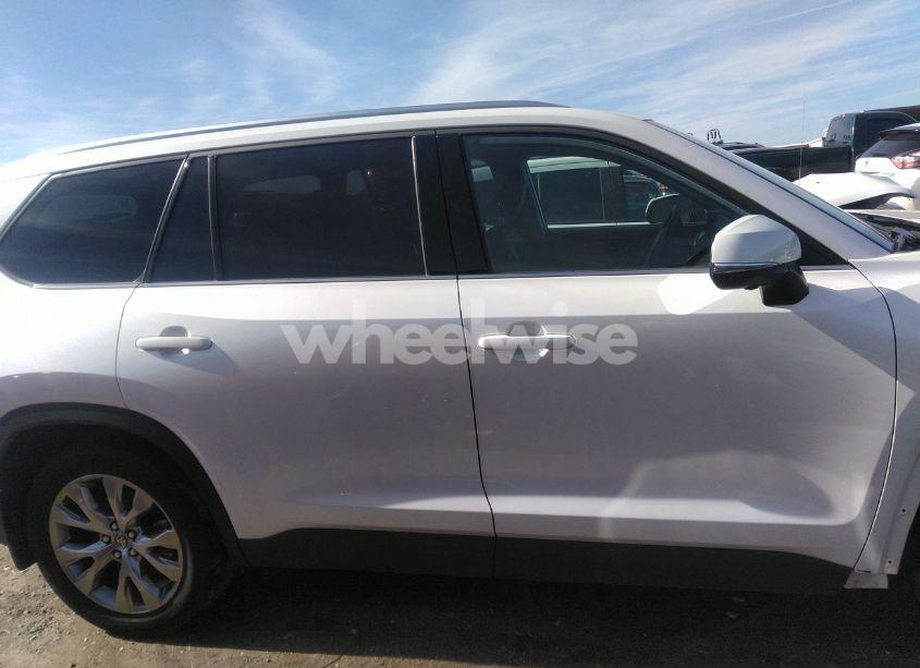 Photo 14 of 2024 Toyota Grand HIGHLANDER LIMITED (VIN 5TDAAAA51RS004067)