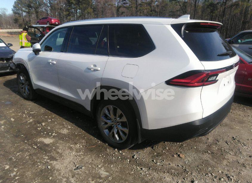 Photo 3 of 2024 Toyota Grand HIGHLANDER LIMITED (VIN 5TDAAAA51RS004067)