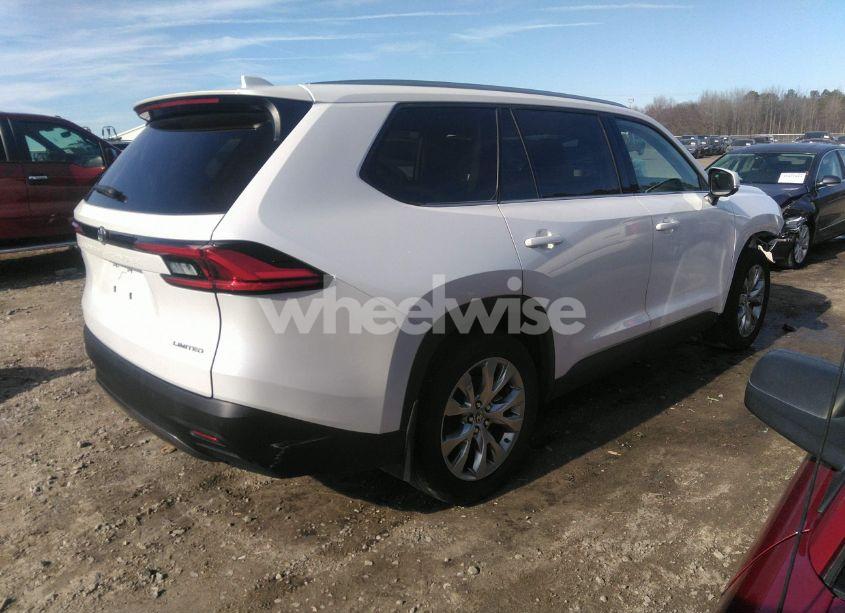 Photo 4 of 2024 Toyota Grand HIGHLANDER LIMITED (VIN 5TDAAAA51RS004067)