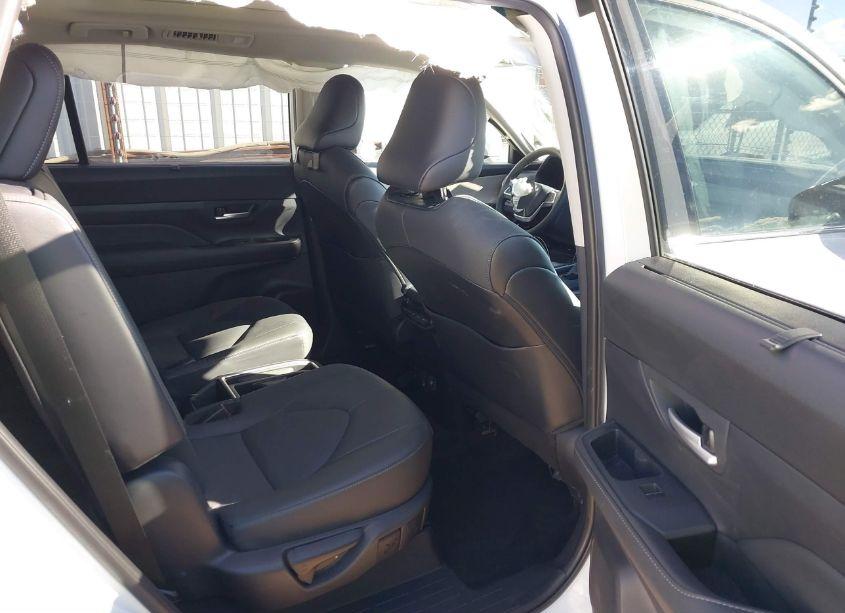 Photo 8 of 2024 Toyota Grand HIGHLANDER LIMITED (VIN 5TDAAAA51RS014842)