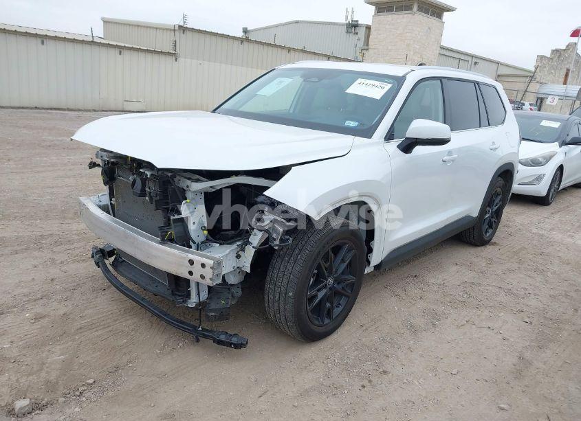 Photo 2 of 2024 Toyota Grand HIGHLANDER LIMITED (VIN 5TDAAAA52RS003283)