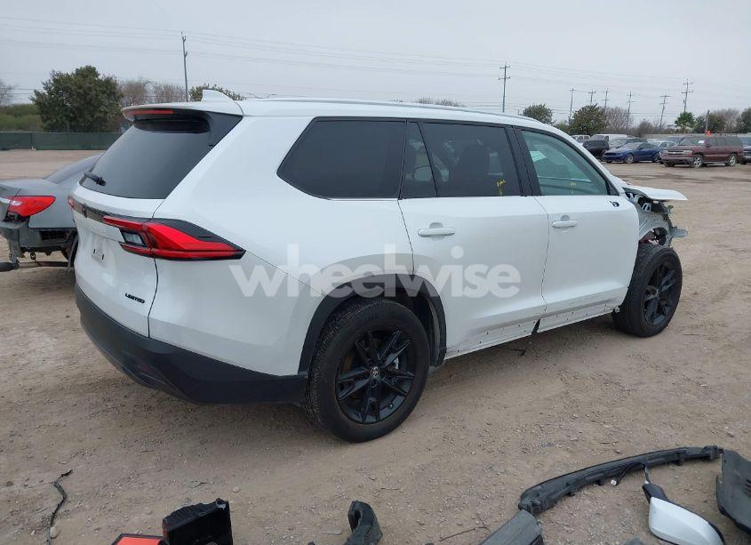 Photo 4 of 2024 Toyota Grand HIGHLANDER LIMITED (VIN 5TDAAAA52RS003283)