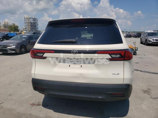 Photo 3 of 2024 TOYOTA GRAND HIGHLANDER XLE (VIN 5TDAAAA52RS009018)