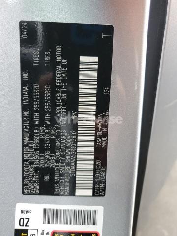 Photo 11 of 2024 TOYOTA GRAND HIGHLANDER XLE (VIN 5TDAAAA53RS013837)