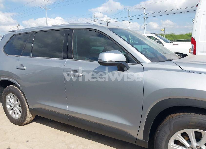 Photo 13 of 2024 Toyota Grand HIGHLANDER XLE (VIN 5TDAAAA55RS017176)