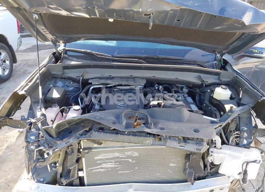 Photo 10 of 2024 Toyota Grand HIGHLANDER XLE (VIN 5TDAAAA55RS018845)