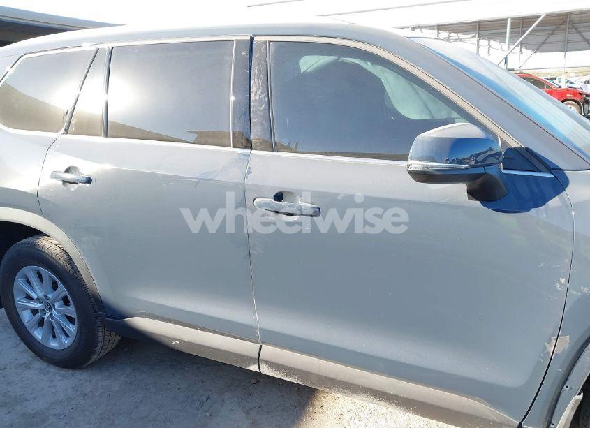 Photo 13 of 2024 Toyota Grand HIGHLANDER XLE (VIN 5TDAAAA55RS018845)